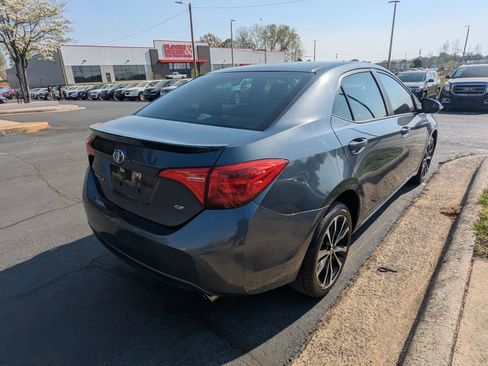 Used 2018 Toyota Corolla SE FWD image 7