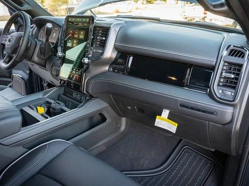 New 2026 RAM 2500 Limited AWD/4WD image 37