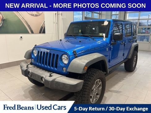Used 2015 Jeep Wrangler Unlimited Rubicon w/ Connectivity Group image 2
