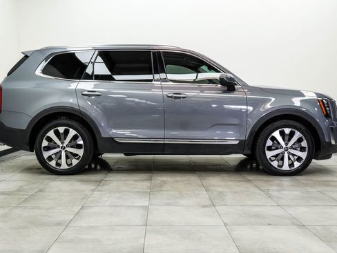 Used 2022 Kia Telluride EX w/ EX Premium Package FWD image 10