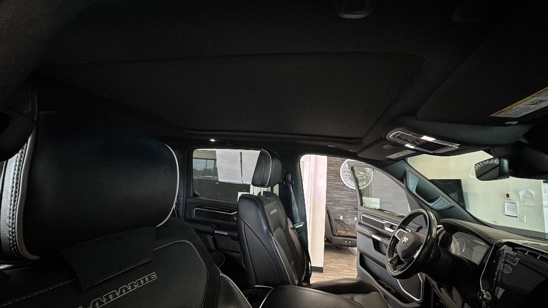 Used 2021 RAM 1500 Laramie AWD/4WD image 35