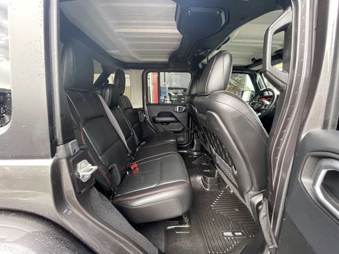 Used 2018 Jeep Wrangler Unlimited Rubicon image 18