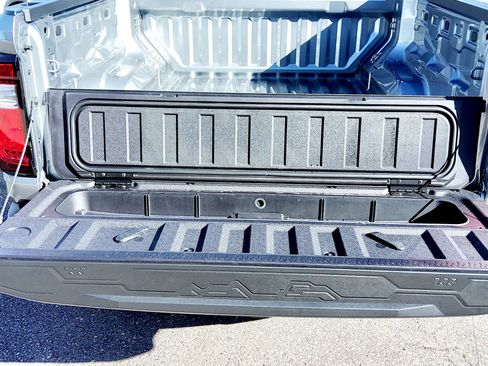 New 2026 GMC Canyon Elevation w/ Convenience Package image 7