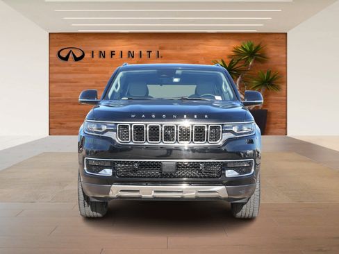 Used 2022 Jeep Wagoneer Series III w/ Convenience Group I image 2