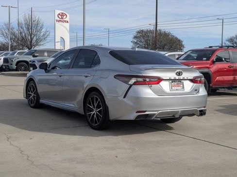 Used 2023 Toyota Camry SE image 7