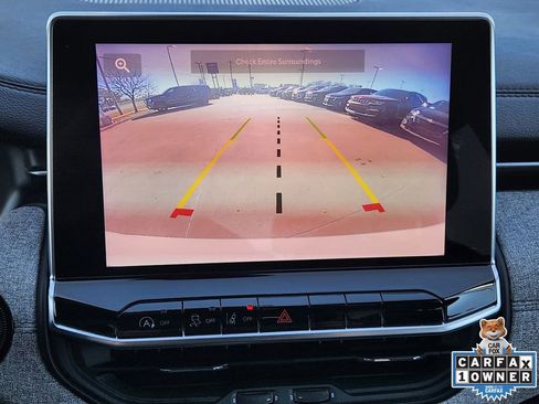 Used 2024 Jeep Compass Latitude image 23