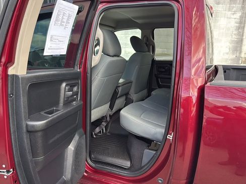 Used 2016 RAM 1500 Express image 25