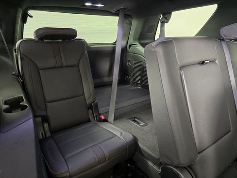 Used 2023 Chevrolet Tahoe RST AWD/4WD image 13