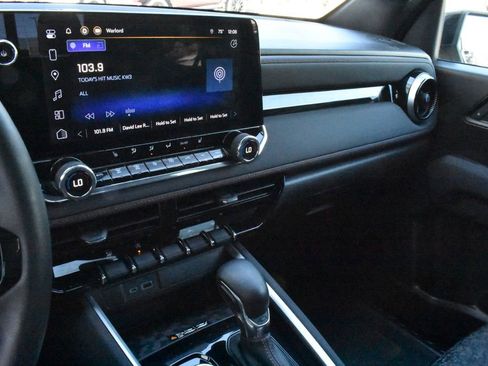 Certified 2024 Chevrolet Colorado Z71 w/ Z71 Convenience Package 2 image 23