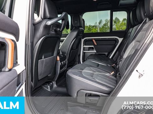Used 2022 Land Rover Defender 110 X-Dynamic SE AWD/4WD image 19