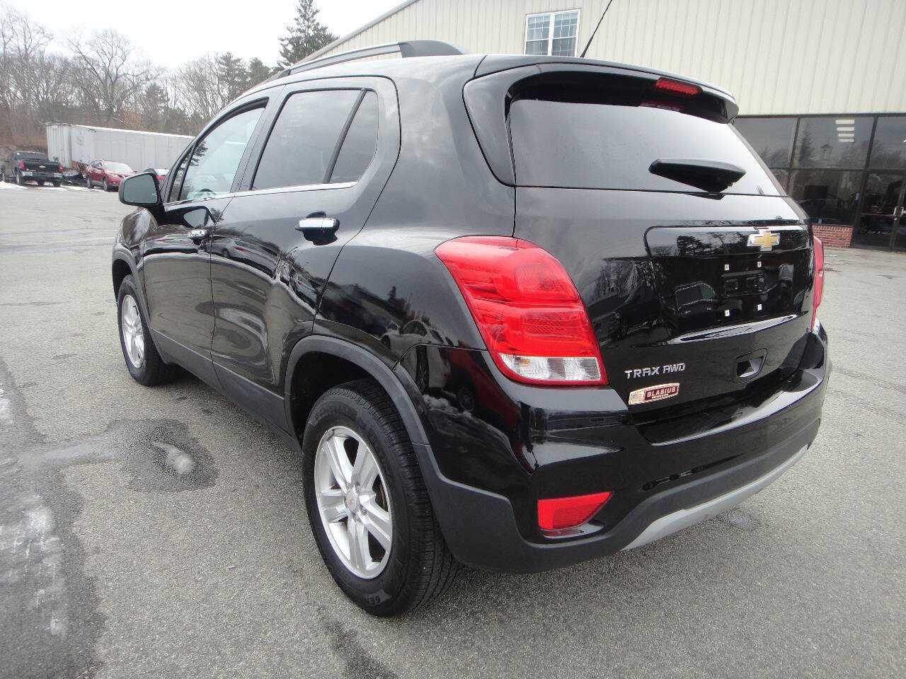 Used 2019 Chevrolet Trax LT w/ LT Convenience Package AWD/4WD image 6