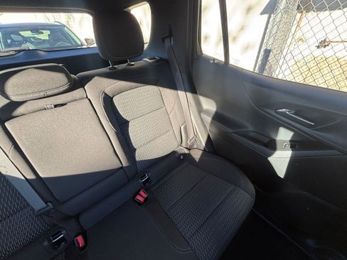 Used 2025 Chevrolet Equinox LT image 37