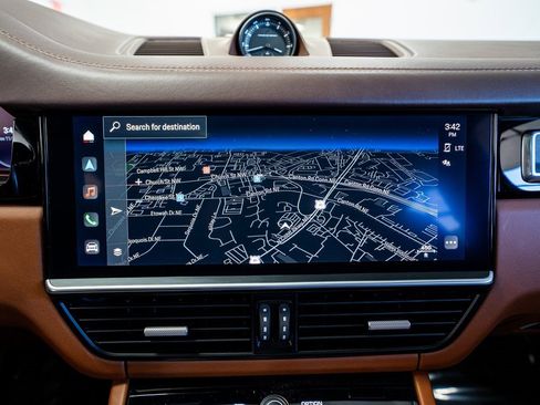 Used 2023 Porsche Cayenne GTS image 46