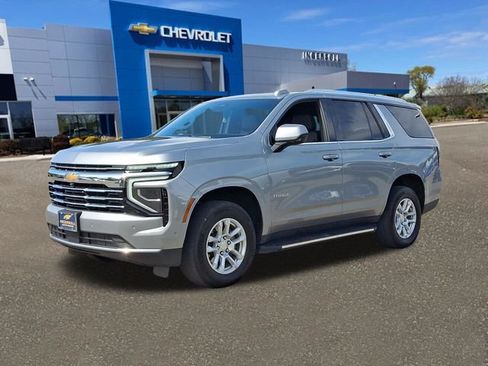 Used 2025 Chevrolet Tahoe LT AWD/4WD image 33