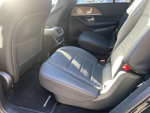 Certified 2023 Mercedes-Benz GLS 580 4MATIC image 40