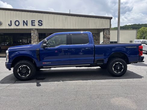 Used 2026 Ford F250 Platinum w/ Tremor Off-Road Package AWD/4WD image 1