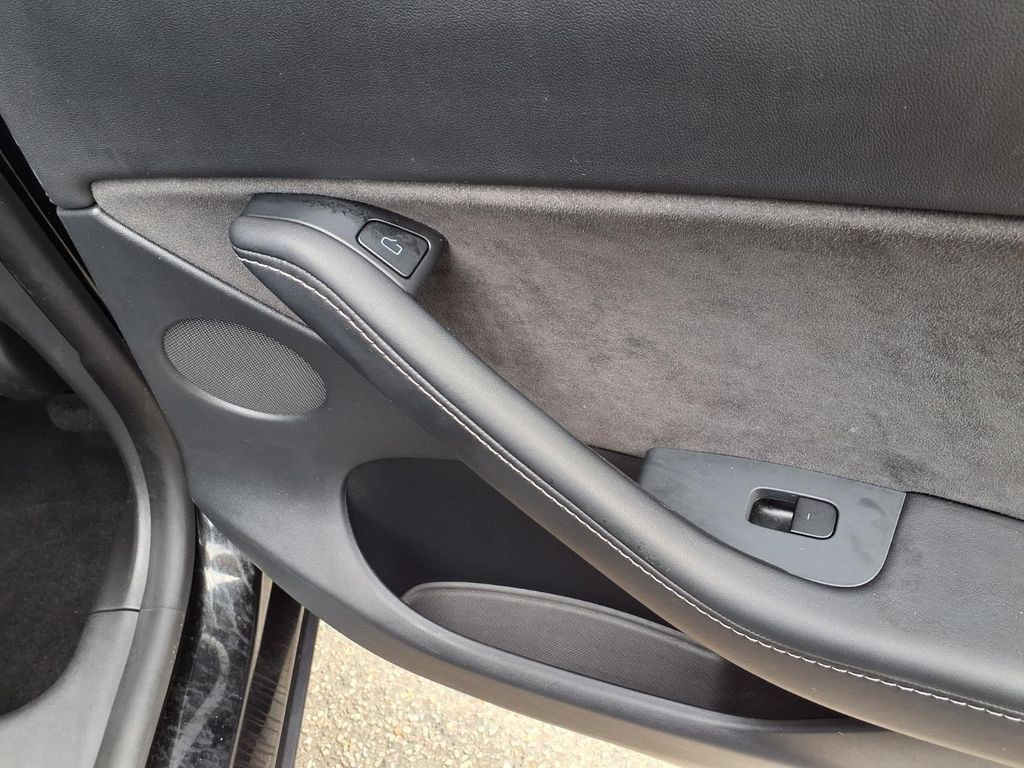 Used 2021 Tesla Model Y 2WD image 26