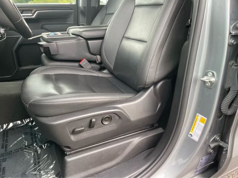 Used 2025 GMC Sierra 1500 SLT AWD/4WD image 13