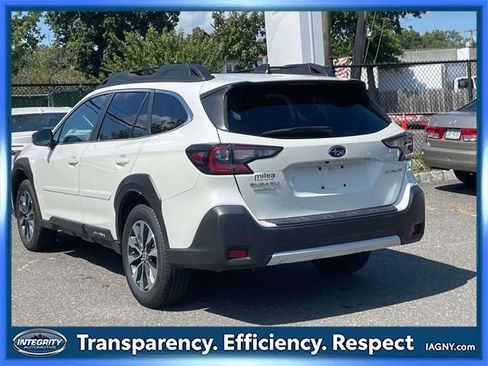 Used 2023 Subaru Outback Limited image 8