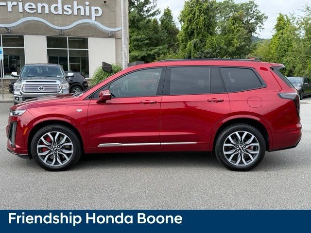 Used 2024 Cadillac XT6 Sport w/ Technology Package AWD/4WD image 8