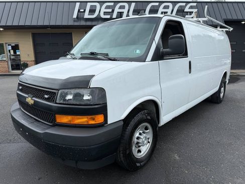 Used 2021 Chevrolet Express 3500 Extended w/ Driver Convenience Package RWD image 31