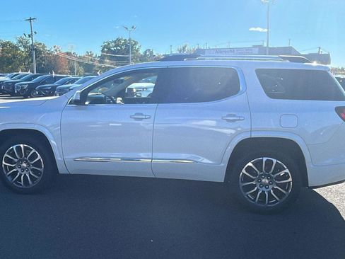 Certified 2022 GMC Acadia Denali w/ Denali Ultimate Package image 4