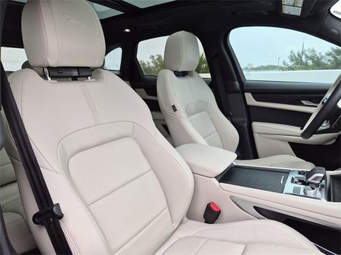 Used 2025 Jaguar F-PACE R-Dynamic S image 22