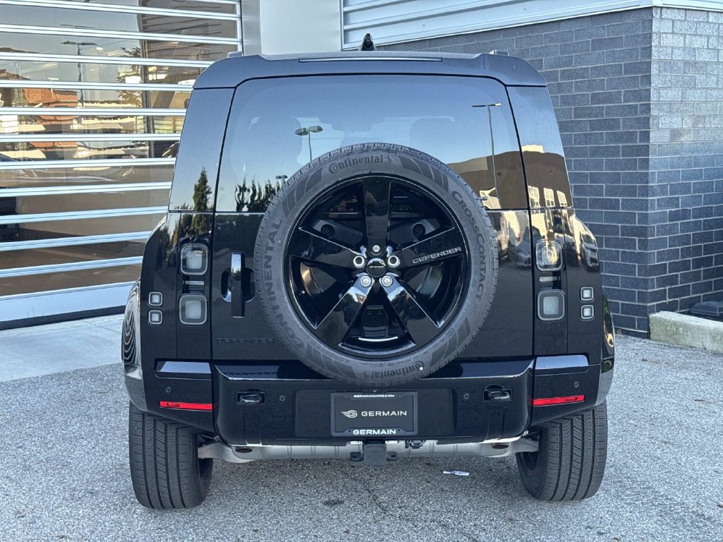 New 2026 Land Rover Defender 110 X-Dynamic SE AWD/4WD image 5