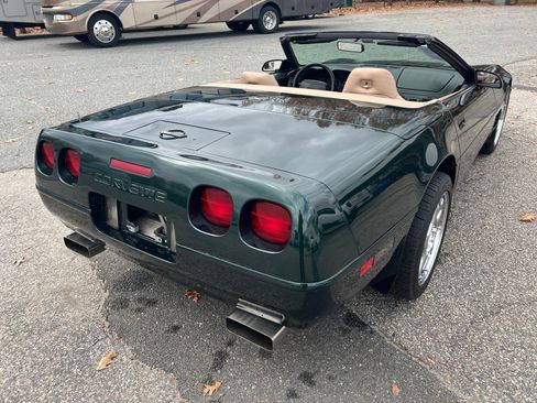 Used 1996 Chevrolet Corvette Convertible image 24
