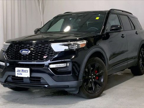 Used 2020 Ford Explorer ST w/ ST Street Pack AWD/4WD image 2