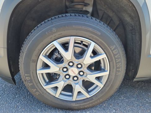 Used 2021 GMC Acadia SLT AWD/4WD image 19