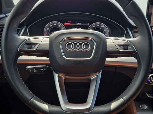 Used 2024 Audi Q5 2.0T Premium Plus w/ Premium Plus Package AWD/4WD image 10