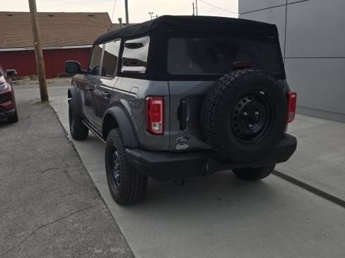 Used 2023 Ford Bronco Black Diamond AWD/4WD image 10