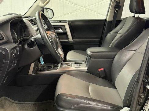 Used 2016 Toyota 4Runner SR5 Premium RWD image 15