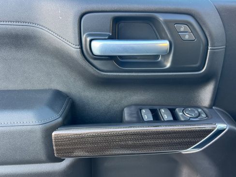 Used 2019 Chevrolet Silverado 1500 RST w/ All-Star Edition image 11