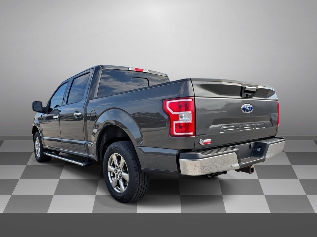 Used 2019 Ford F150 XLT w/ Equipment Group 302A Luxury RWD image 4