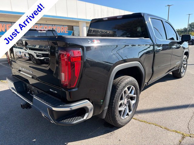 Used 2022 GMC Sierra 1500 SLT w/ SLT Convenience Package AWD/4WD image 3