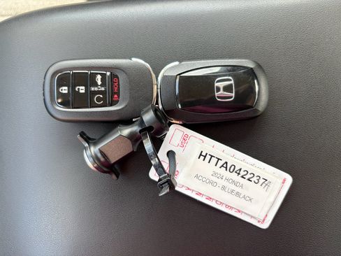 Certified 2024 Honda Accord EX image 31