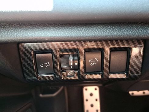 Used 2025 Subaru Outback Onyx Edition XT AWD/4WD image 25