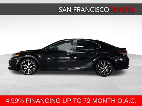 Certified 2021 Toyota Camry SE image 2