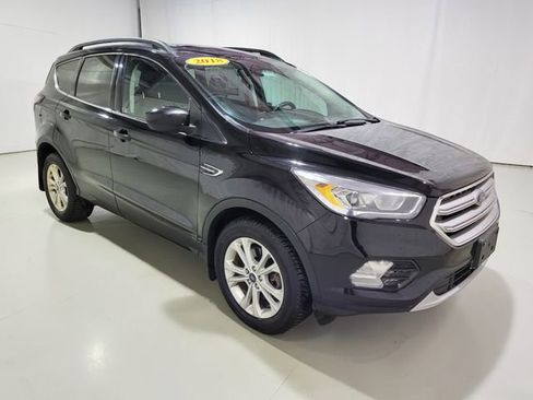 Used 2018 Ford Escape SEL w/ Canadian Touring Package image 2