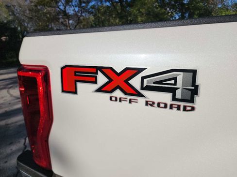 Used 2019 Ford F250 King Ranch w/ Chrome Package image 11