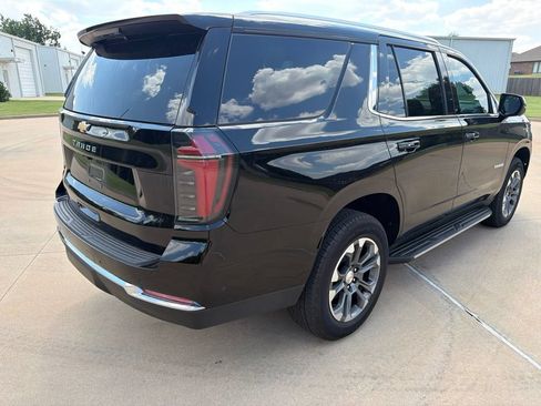 Used 2026 Chevrolet Tahoe LS RWD image 5