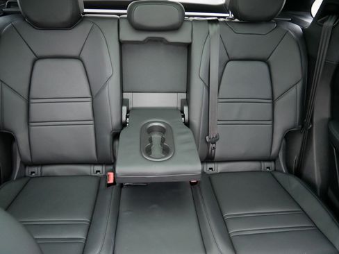 Used 2021 Porsche Cayenne E-Hybrid image 14