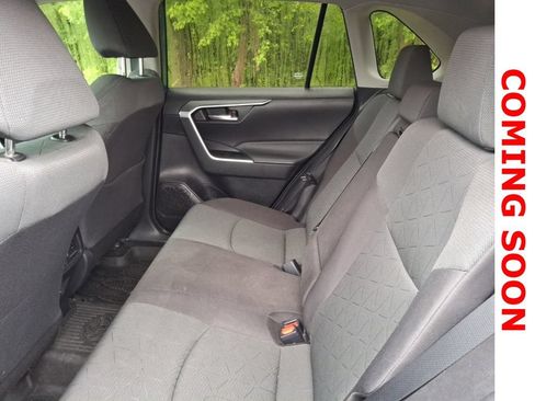Used 2023 Toyota RAV4 AWD Hybrid image 9
