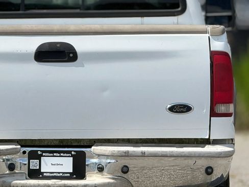 Used 2005 Ford F250 XL AWD/4WD image 14