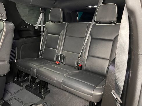 Used 2023 Chevrolet Suburban Premier AWD/4WD image 20