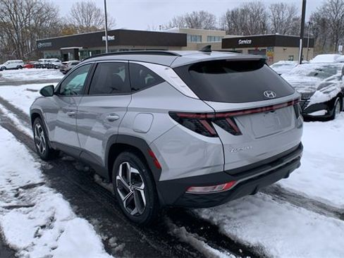 Used 2023 Hyundai Tucson SEL w/ Convenience Package image 3