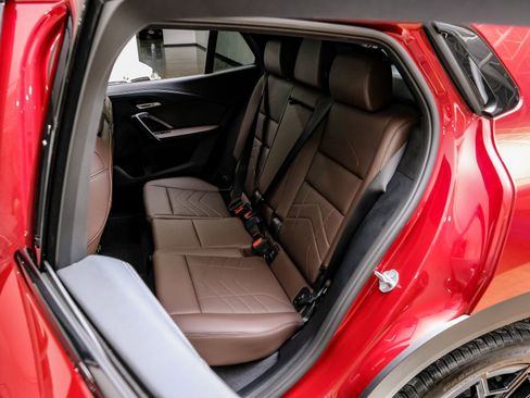 Used 2024 BMW X2 xDrive28i image 39