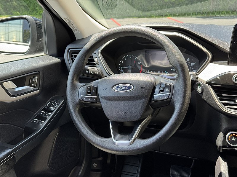 Used 2021 Ford Escape SE w/ SE Sport Appearance Package AWD/4WD image 13